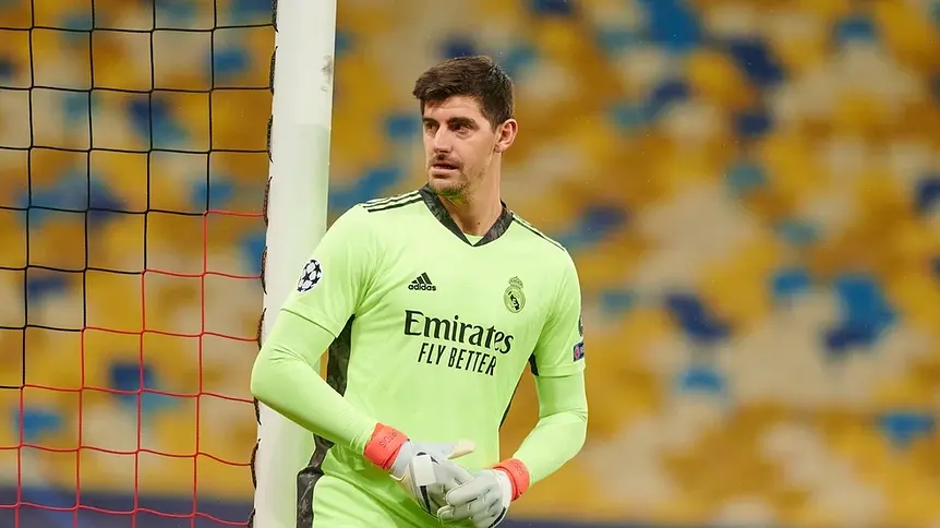 Courtois: Tylko boisko weryfikuje letnie zmiany w Realu