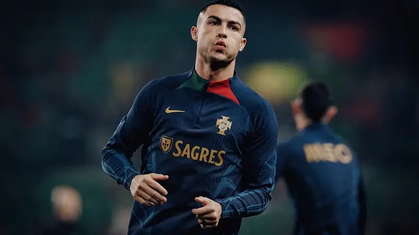 Flamengo walczy o dług: Almeria w ogniu krytyki, Ronaldo w grze
