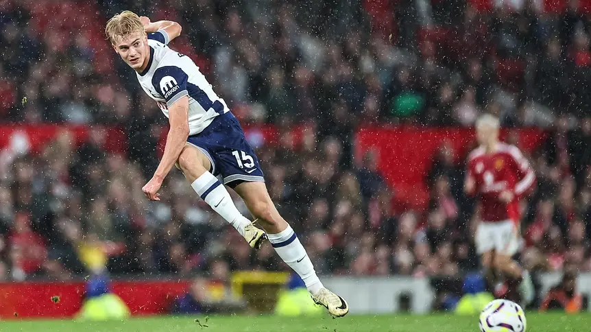 Lucas Bergvall nie potwierdził klauzuli w nowym kontrakcie z Tottenhamem