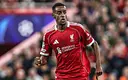 Liverpool pod presją: Isak nie spełnia oczekiwań po rekordowym transferze