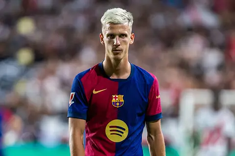 Dani Olmo z urazem w meczu z PSG. Hiszpan opuścił boisko przed przerwą