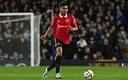 Manchester United planuje przebudowę środka pola