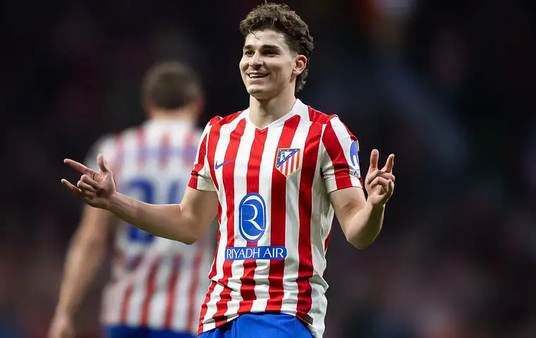 Julian Alvarez rozważa zmianę w swoim otoczeniu. Arsenal monitoruje sytuację