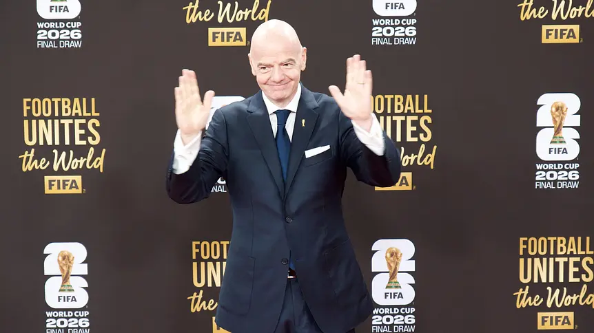 Arsène Wenger rywalem Gianniego Infantino w wyborach FIFA?