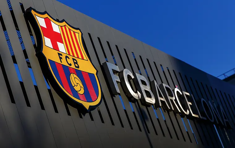 Karim Adeyemi wróci wcześniej do Barcelony. Dwa mecze w podstawowym składzie