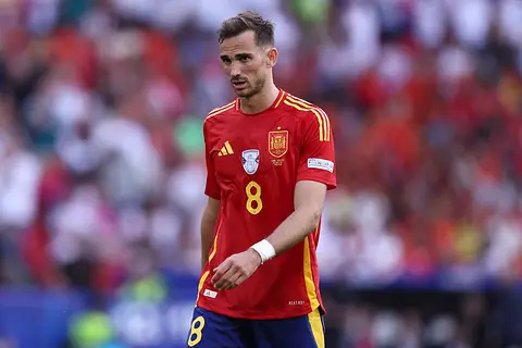 Fabián Ruiz poza kadrą Hiszpanii. Pojechał do Paryża