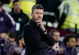 Carrick pod presją: McKenna i porażka United z Brighton